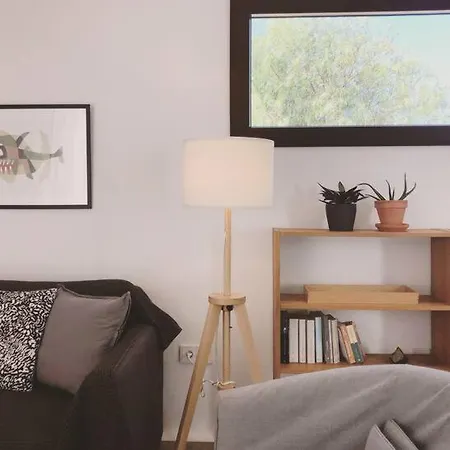 Very Cosy Apartment. Perfect For Remote Workers. *